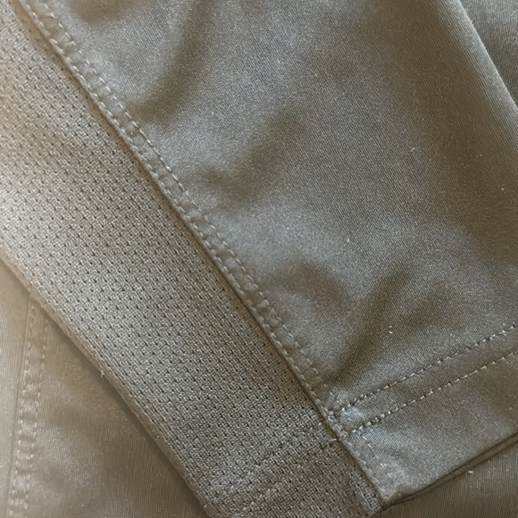 Nike Dri-Fit Shirt - Picture 4 of 8